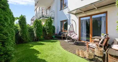 Wohnung 3 zimmer in Warschau, Polen