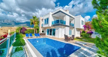 Villa 5 rooms with Swimming pool, with Garage, with Garden in Alanya, Turkey