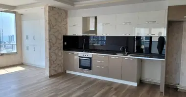 Wohnung 4 zimmer in Erdemli, Türkei