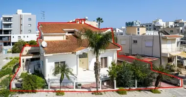 Haus 3 Schlafzimmer in Larnaka, Zypern
