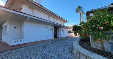 Villa 6 bedrooms with Balcony, with Air conditioner, with parking in Maresme, Spain