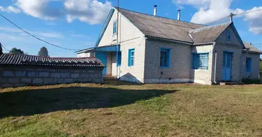 Дом в Мядельский сельский Совет, Беларусь
