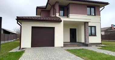 Haus in Smaljawitschy, Belarus