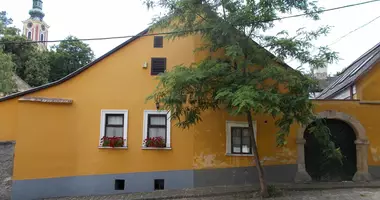 Nieruchomości komercyjne 520 m² w Szentendre, Węgry
