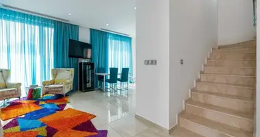 Haus 4 Schlafzimmer in Paphos, Cyprus