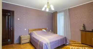 Apartamento 3 habitaciones en Minsk, Belarús