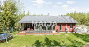 Haus 5 zimmer in Riihimaki, Finnland