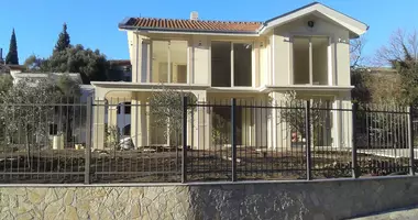 Villa  mit Keller in Rijeka-Rezevici, Montenegro