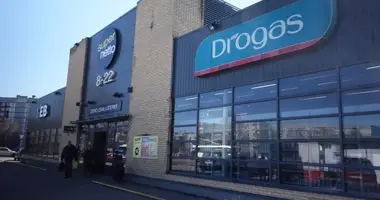 Shop 1 687 m² in Navapolatsk, Belarus