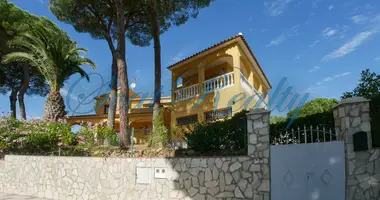 3 bedroom house in Castell-Platja d Aro, Spain