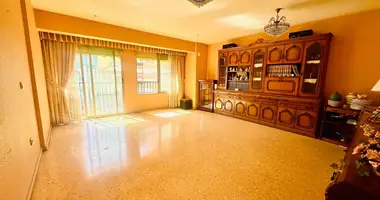Wohnung 5 zimmer in Alicante, Spanien
