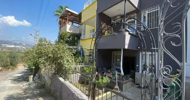 Villa 4 rooms with parking, with Mountain view, with Меблированная in Alanya, Turkey