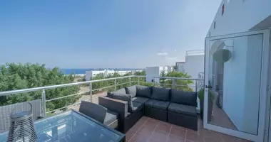 Penthouse 3 Zimmer mit Balkon, mit Möbliert, mit Klimaanlage in Girne Kyrenia District, Nordzypern