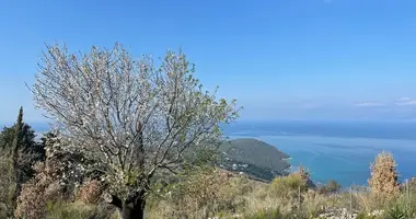 Plot of land in Loutses, Greece