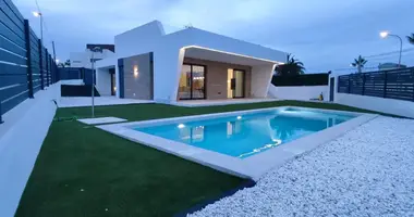 3 bedroom house in Urbanizacion Dona Pepa, Spain