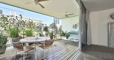 3 room apartment in Tel Aviv-Yafo, Israel