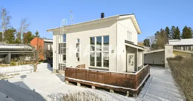 3 bedroom house in Helsinki sub-region, Finland