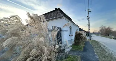 4 room house in Mecser, Hungary