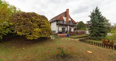 6 room house in Dunakeszi, Hungary