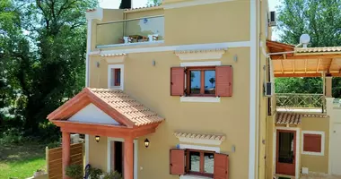 Casa de campo 5 habitaciones en Barbati, Grecia