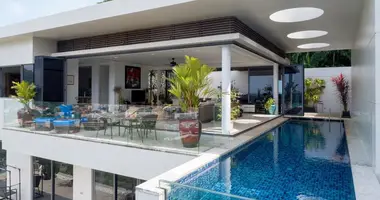 Condo 3 bedrooms with Sea view, with Mountain view, with Jacuzzi in Ban Kata, Thailand