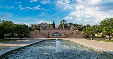 Appartement 3 chambres dans Koinoteta Parekklesias, Chypre