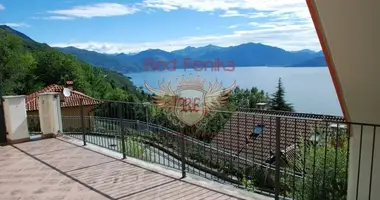 2 bedroom apartment in Ghiffa, Italy