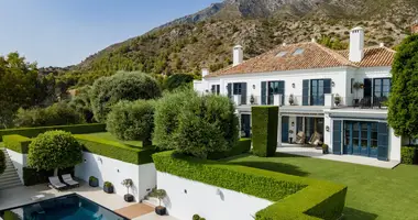 Villa 7 chambres avec parkovka parking, avec Piscine, avec Garage dans Marbella, Espagne