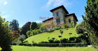 Villa 6 habitaciones en Verbania, Italia