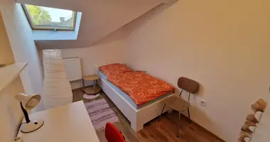 Apartamento 4 habitaciones en Budapest, Hungría
