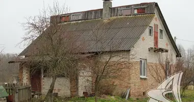 Maison dans Vielikarycki siel ski Saviet, Biélorussie