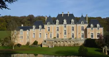 Zamek 6 pokojów w Poitiers, Francja