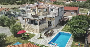 6 bedroom house in Sisan, Croatia