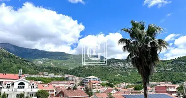 Apartamento 4 habitaciones en Budva, Montenegro