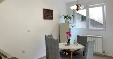 Квартира 2 комнаты в Ратишевина, Черногория