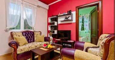 One bedroom apartment in Donja Lastva в Тиват, Черногория