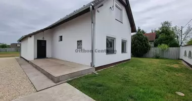 5 room house in Szentmartonkata, Hungary