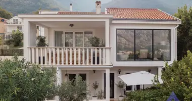 Villa 3 bedrooms with parking, with Furnitured, with Sea view in Dobrota, Montenegro