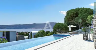 Villa 6 bedrooms with Furnitured, with Air conditioner, with Sea view in Donja Lastva, Montenegro