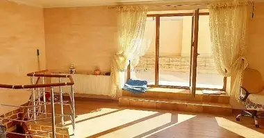 5 room apartment in Odessa, Ukraine