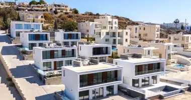 3 bedroom house in Chloraka, Cyprus