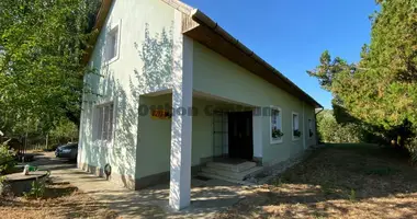 Casa 2 habitaciones en Csoeroeg, Hungría