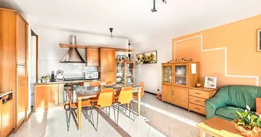 2 bedroom apartment in Salo, Italy