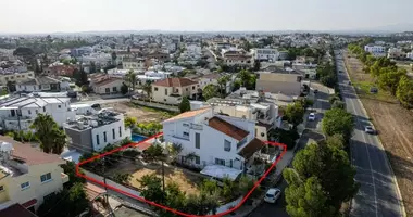 Dom wolnostojący 1 pokój w Lakatamia, Cyprus