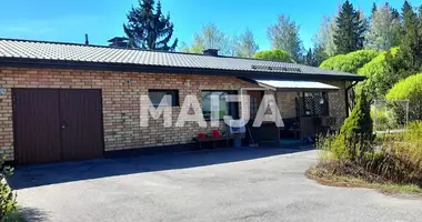 Maison 2 chambres dans Maentsaelae, Finlande