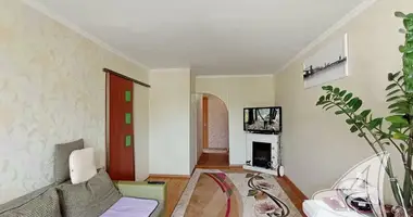 Apartamento 3 habitaciones en Malaryta, Bielorrusia