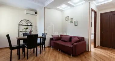 Villa 9 Zimmer mit Möbliert, mit Zentralheizung, mit Asphaltierte Straße in Tiflis, Georgien