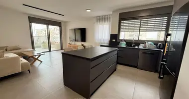 Apartamento 5 habitaciones en Hadera, Israel