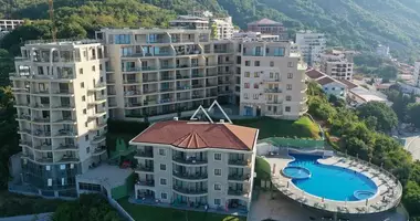 1 room studio apartment with sea view in Becici, Montenegro