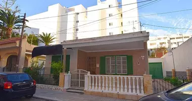 Villa 4 bedrooms with Terrace, with By the sea, with Storage Room in Torrevieja, Spain